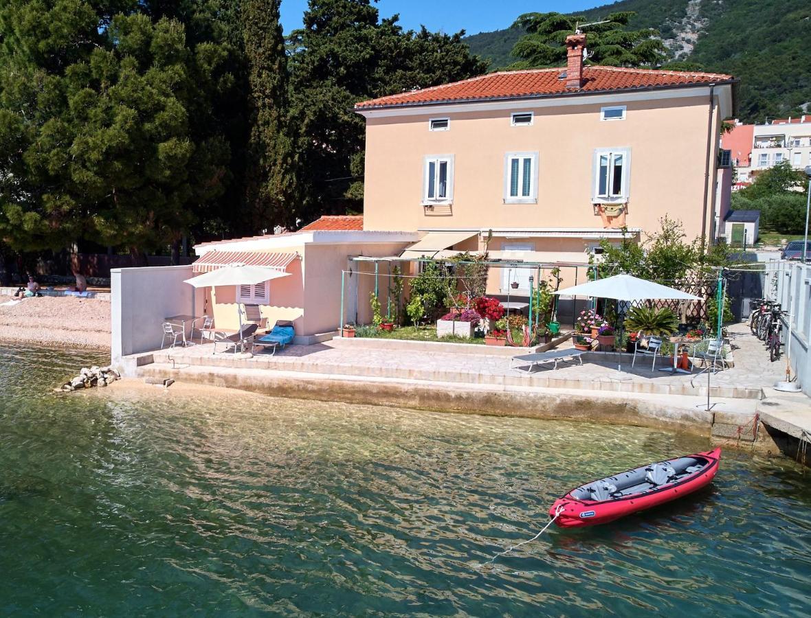 Apartments Nives Cres Luaran gambar