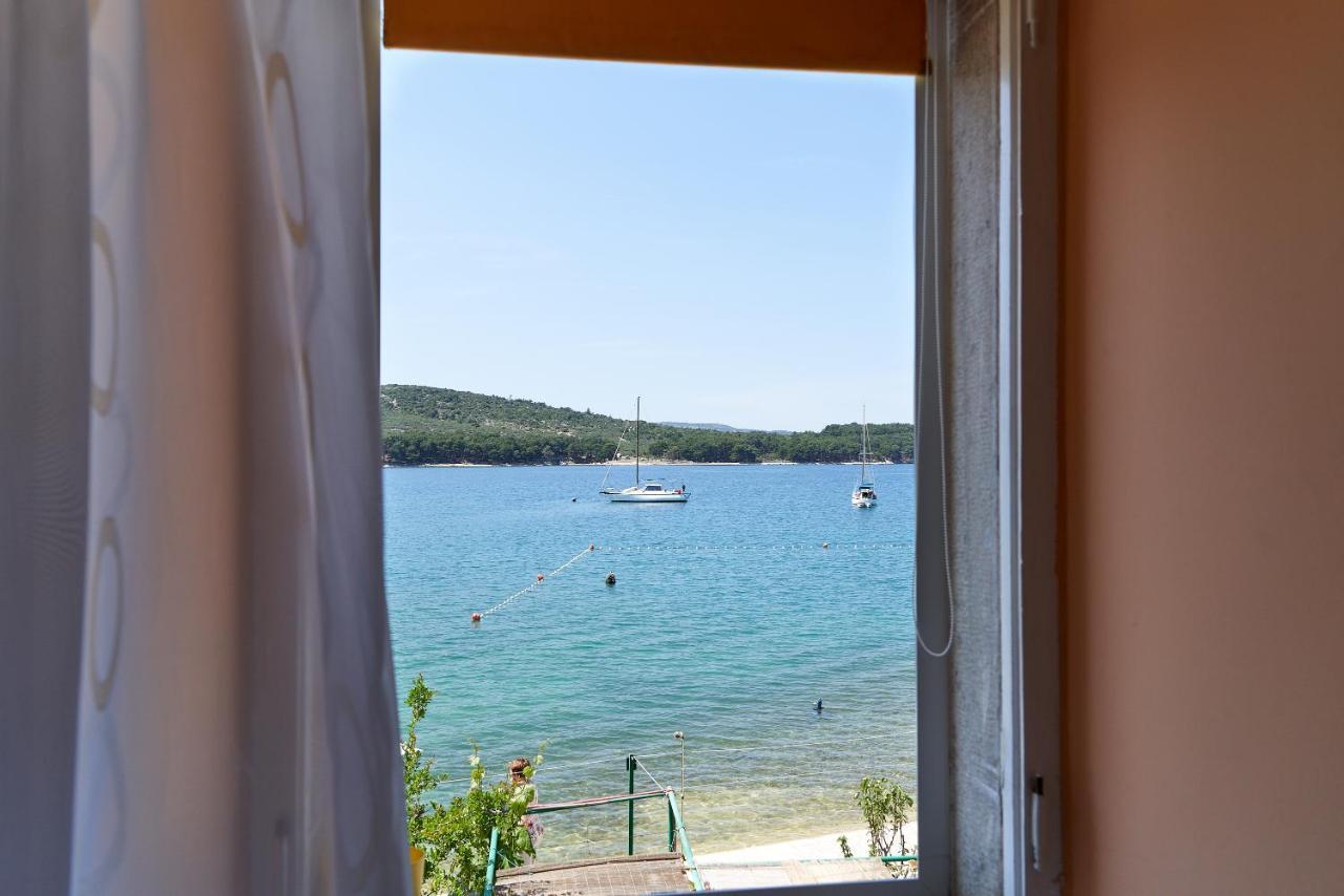 Apartments Nives Cres Luaran gambar