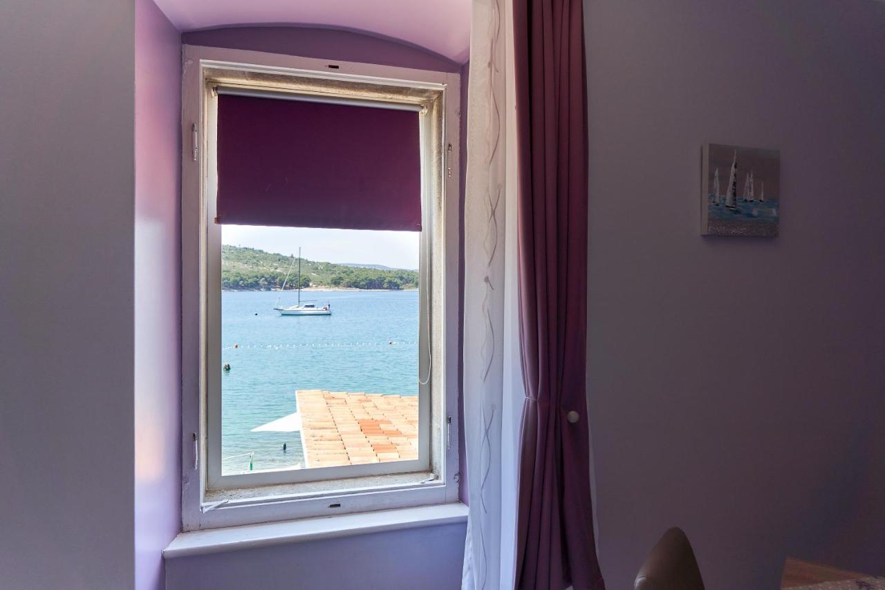 Apartments Nives Cres Luaran gambar