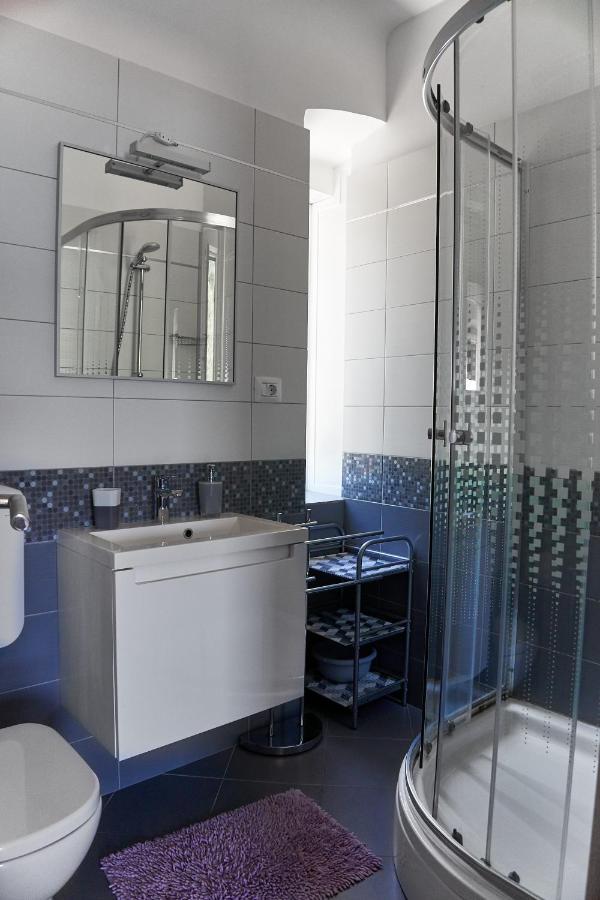 Apartments Nives Cres Luaran gambar